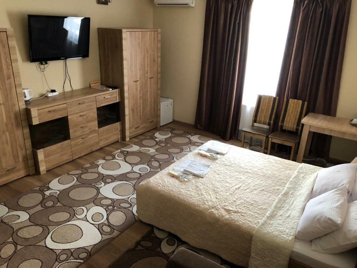 Apelsin Hotel Bilhorod-Dnistrovsʼkyy Eksteriør billede
