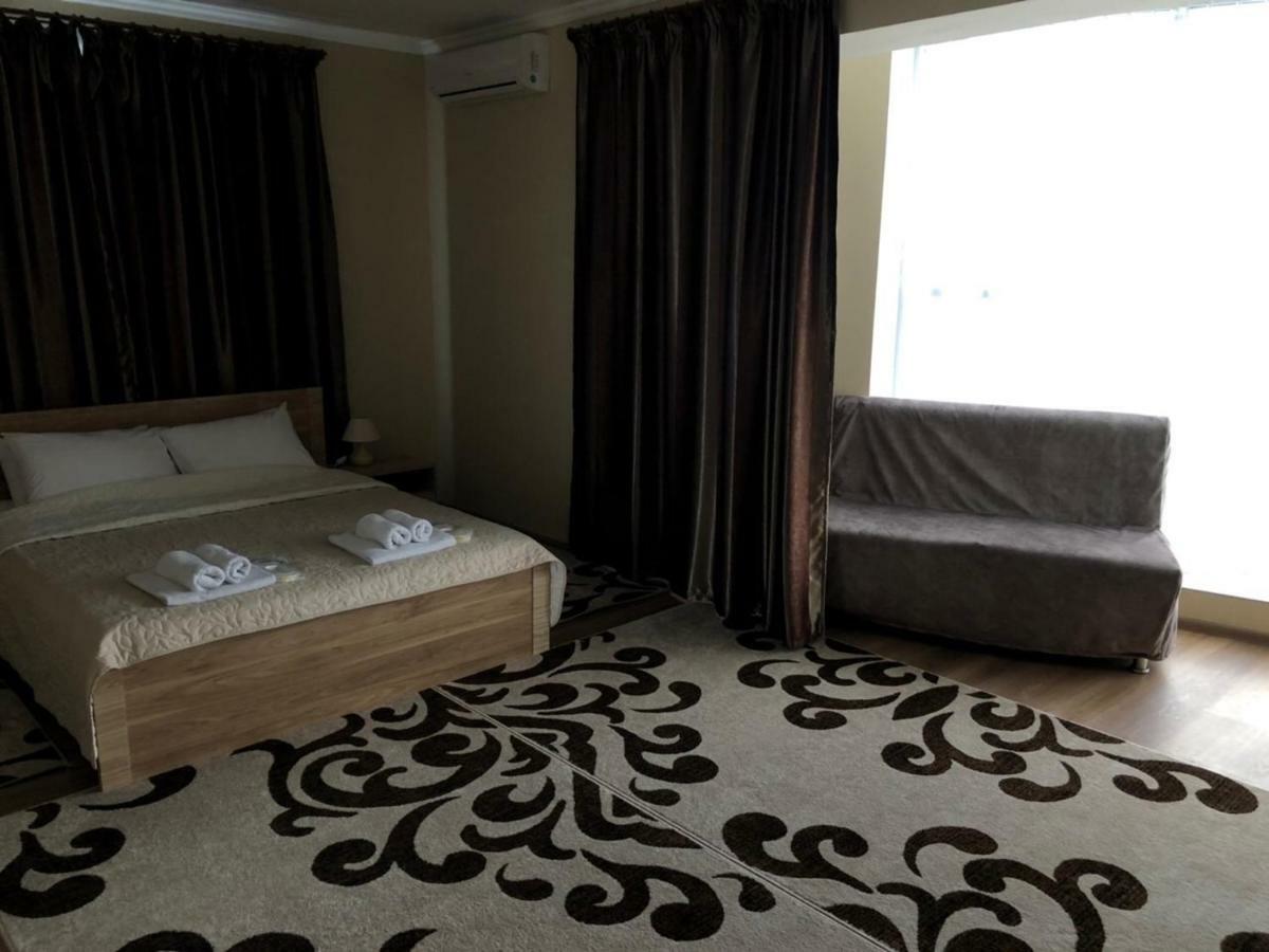 Apelsin Hotel Bilhorod-Dnistrovsʼkyy Eksteriør billede