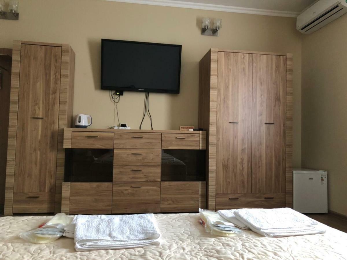 Apelsin Hotel Bilhorod-Dnistrovsʼkyy Eksteriør billede
