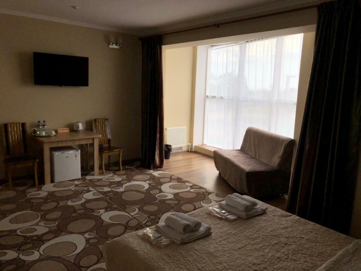 Apelsin Hotel Bilhorod-Dnistrovsʼkyy Eksteriør billede